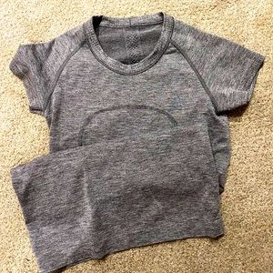 Lulu lemon swifty tshirt